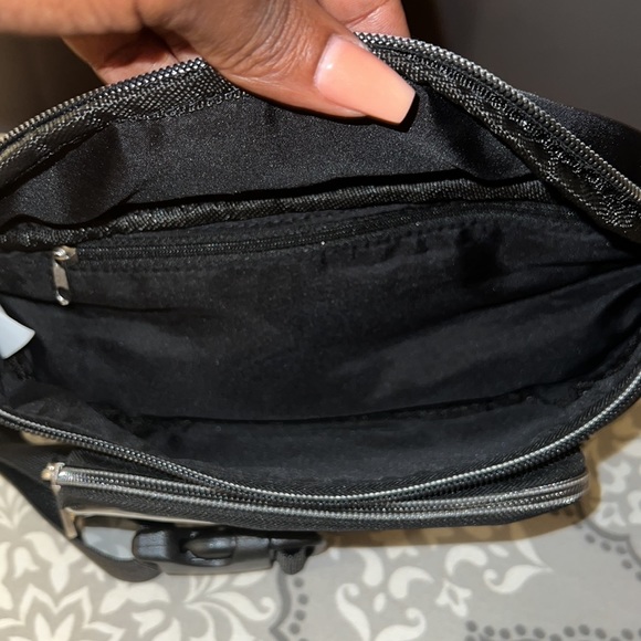 Madden Girl fanny pack - Picture 4 of 4